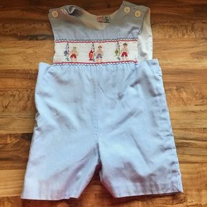 Orient Expressed Smocked Shortall. Size 1. 🐟🐟🐟